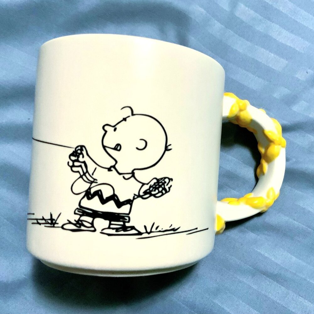 Hallmark Charlie Brown Kite Peanuts Mug